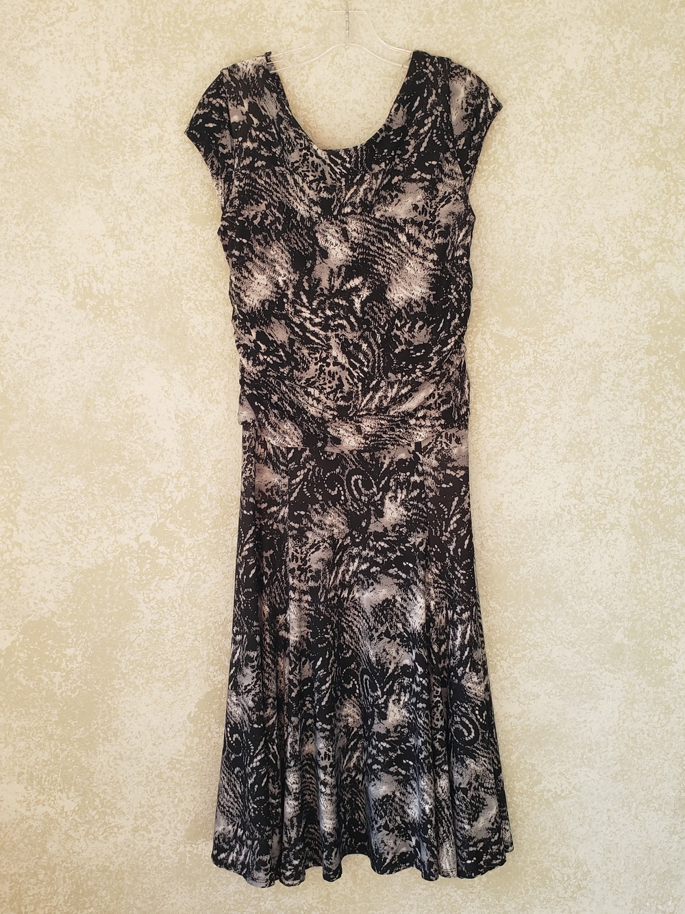 Sharon Max Women's‎ XL Black Gray Printed Midi Dress, Cap Sleeve